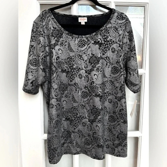 LuLaRoe Elegant Holiday Collection Black Sparkly Metallic Paisley Blouse Size 3X - Picture 1 of 9